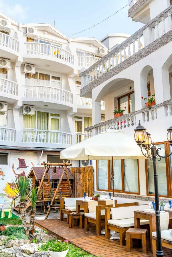 Hotel Yanis Lozenets Esterno foto