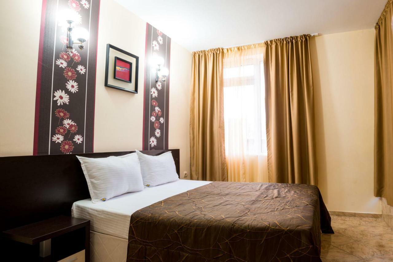 Hotel Yanis Lozenets Esterno foto