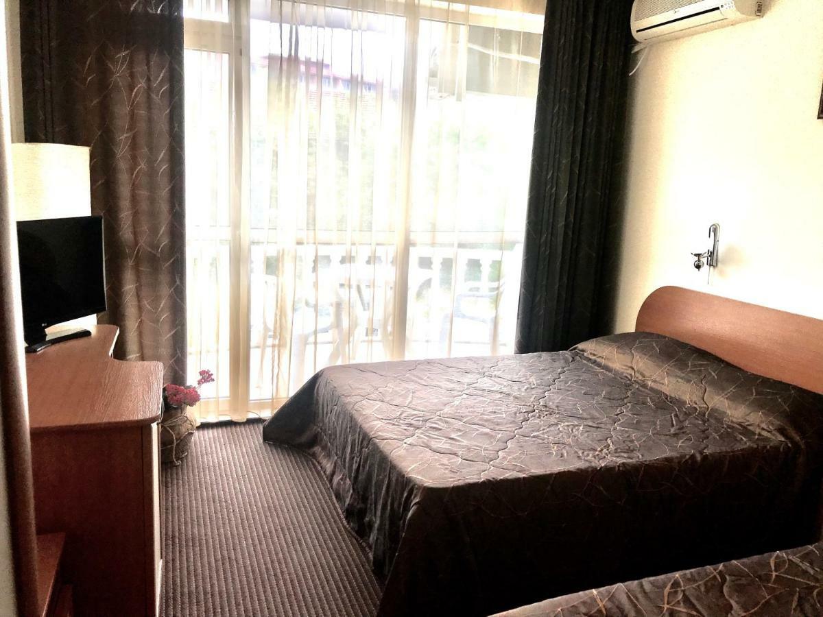 Hotel Yanis Lozenets Esterno foto