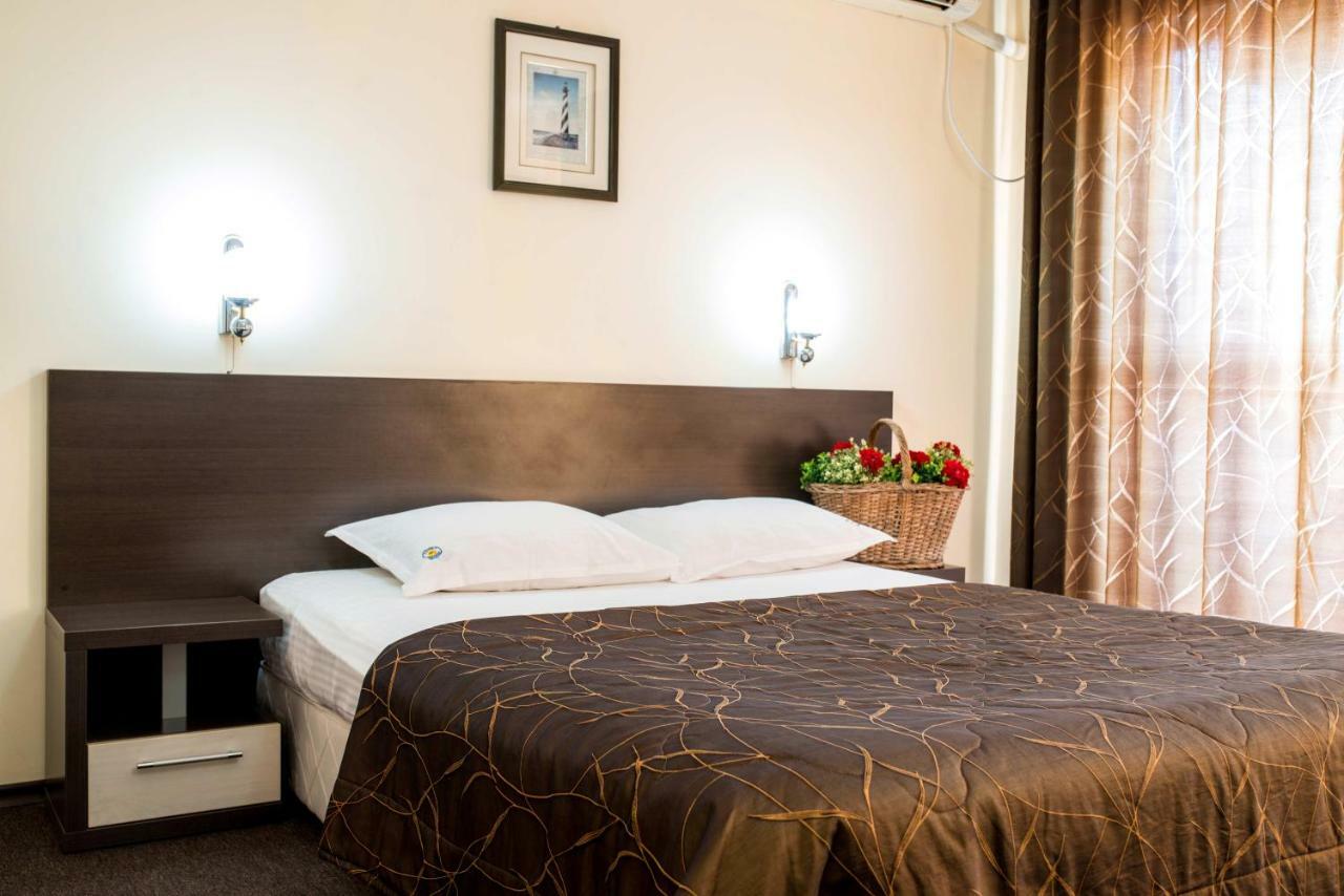 Hotel Yanis Lozenets Esterno foto